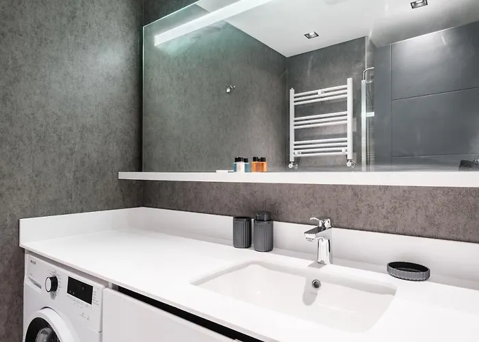 Imperium No.1 By Newinn