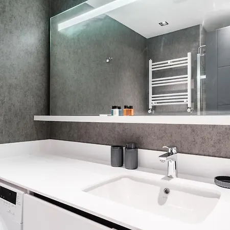 Imperium No.1 By Newinn